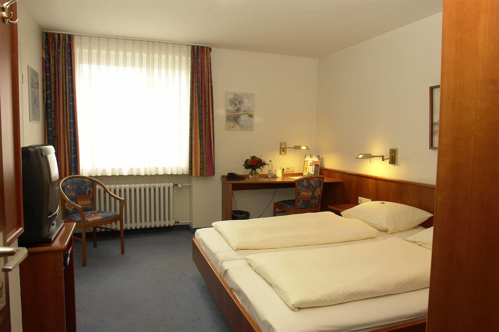 ניאוס Brauhotel Jan Van Werth מראה חיצוני תמונה